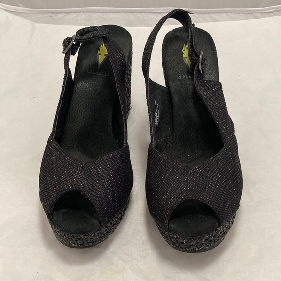 VOLATILE Marley Wedge - Picture 1 of 13